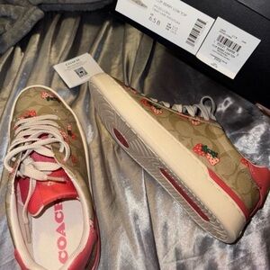 Coach Women's Strawberry Tan and Red Sneakers